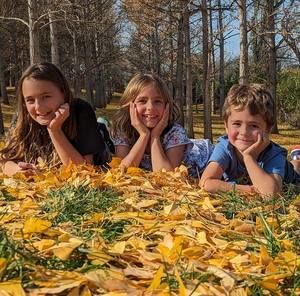 Meet your Posher, Elise